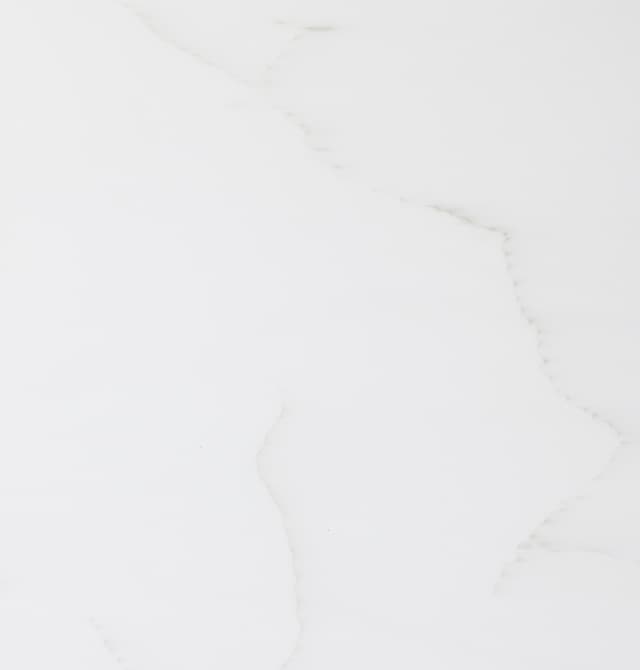 Акриловый камень Staron VC110 Cotton White